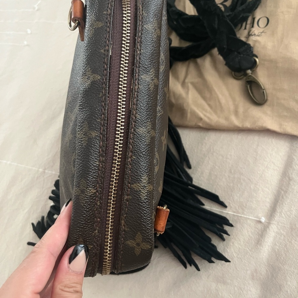Louis Vuitton black fringe purse - Picture 10 of 14